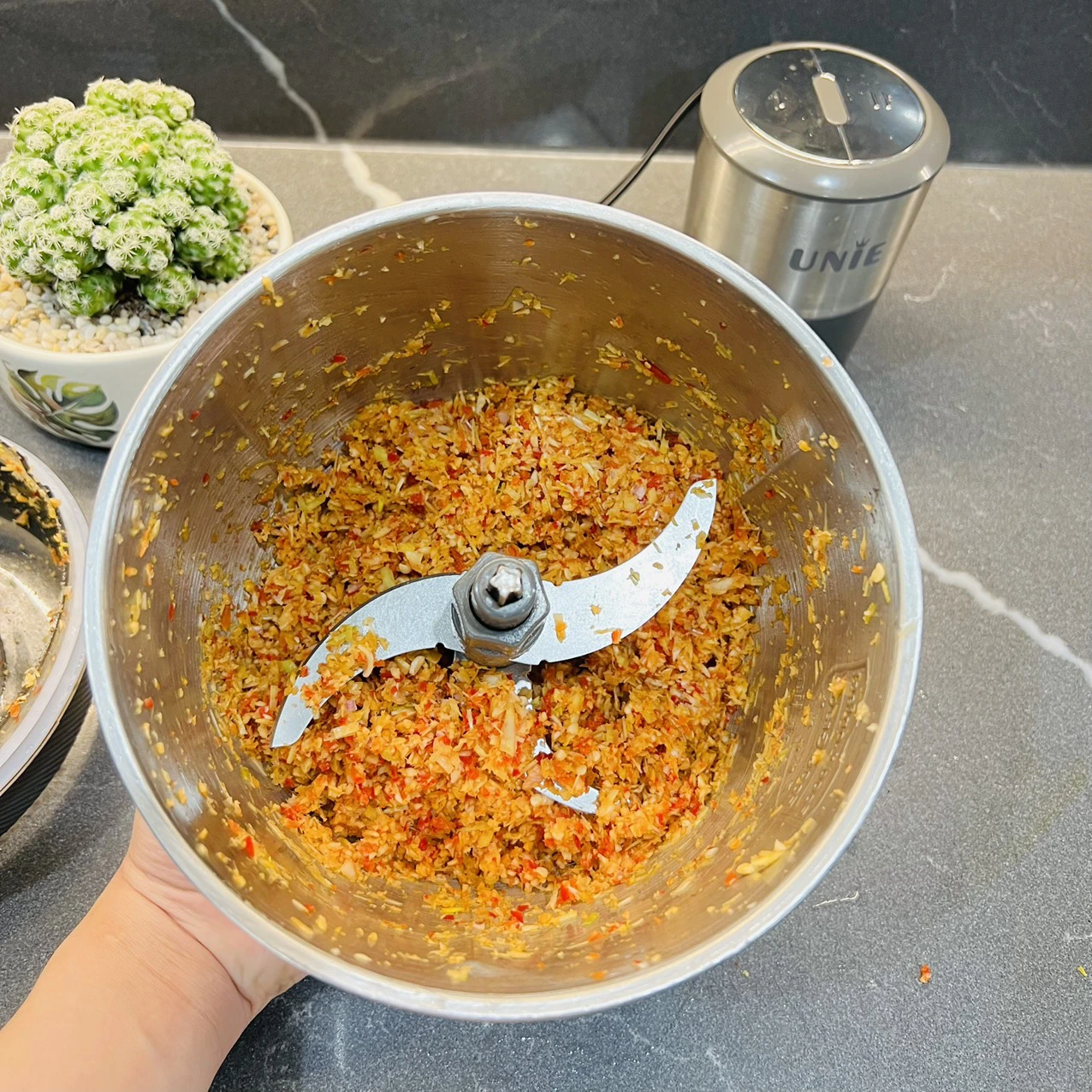 Lưỡi dao sắc bén
