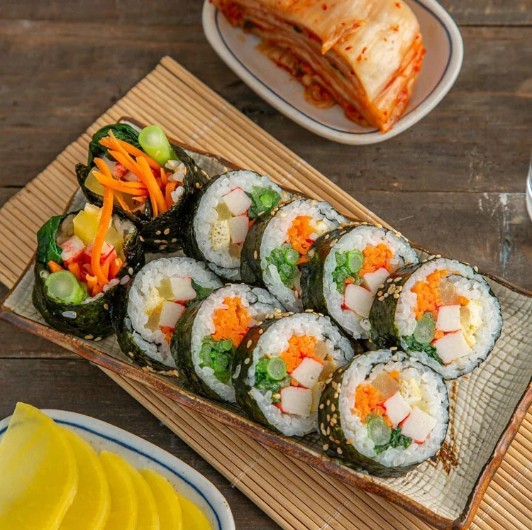 Kimbap có hương vị tươi ngon, màu sắc bắt mắt